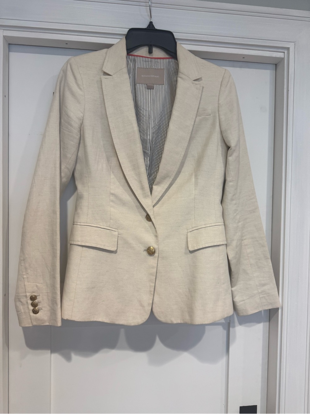 Banana Republic Cream Single-Button Tailored Blazer - Picture 7 of 11